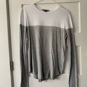 Vince long sleeve t-shirt XS